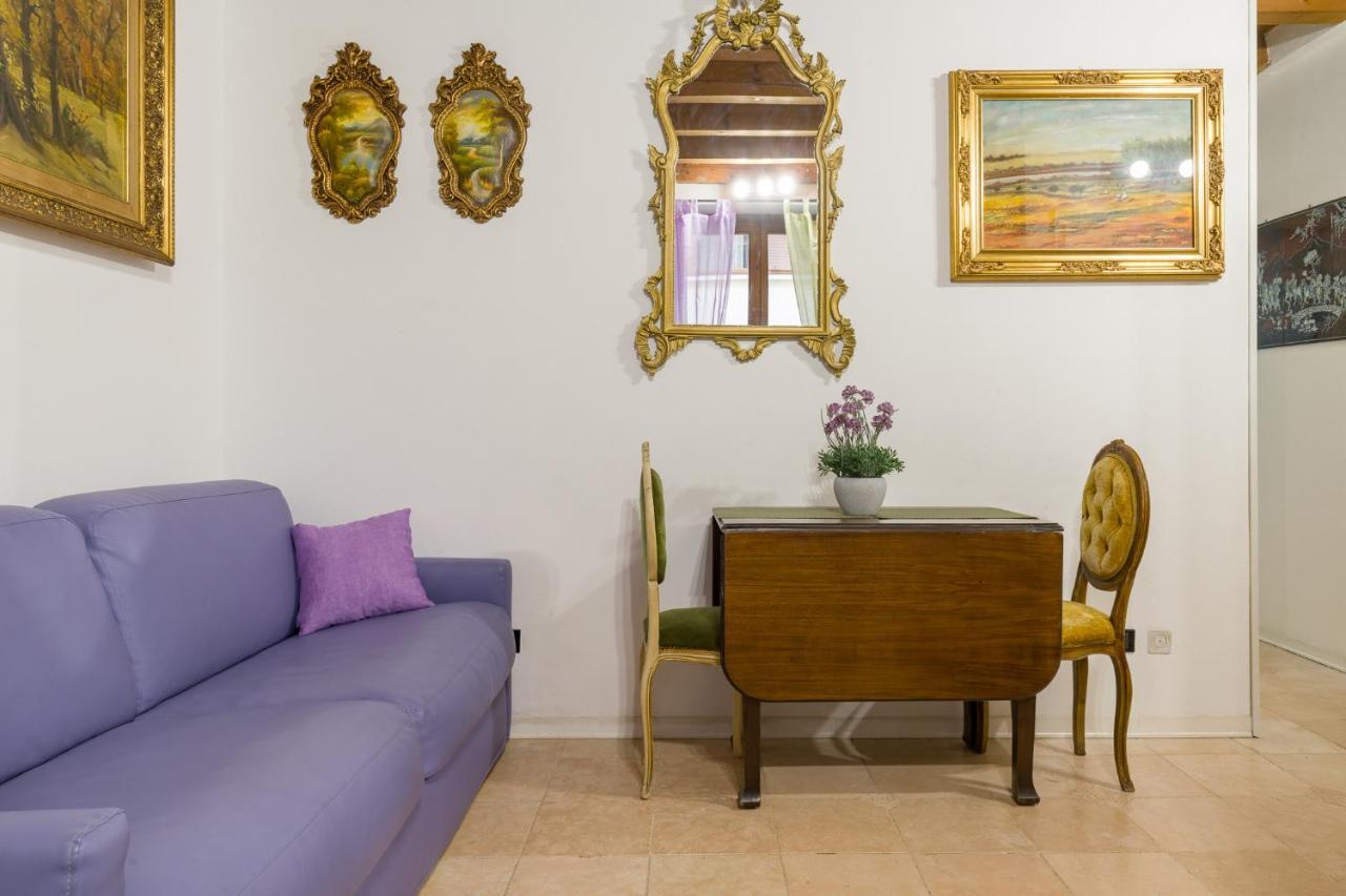 Fairy Studio In Verona Appartement Buitenkant foto